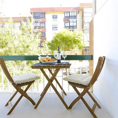 Apartament Feels Like Bright Oeiras