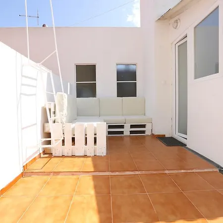 Feels Like Bright Apartament