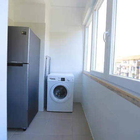 Feels Like Bright Apartament *